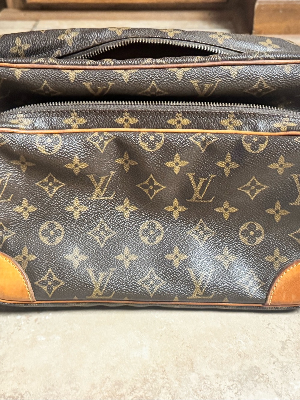 Louis Vuitton Classic Monogram Canvas Nil  Crossbody bag